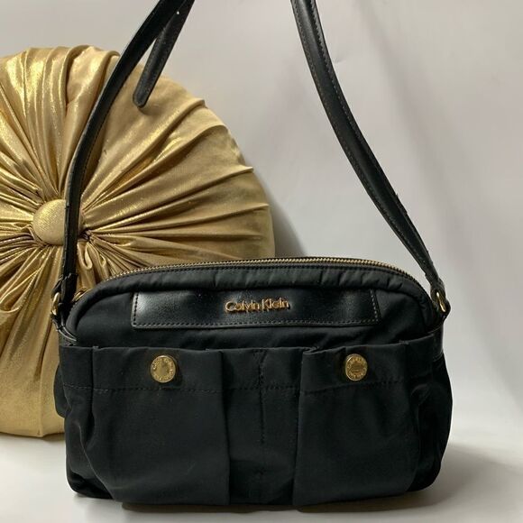 Calvin Klein Nylon Leather Trim Crossbody Black Medium - Picture 1 of 7
